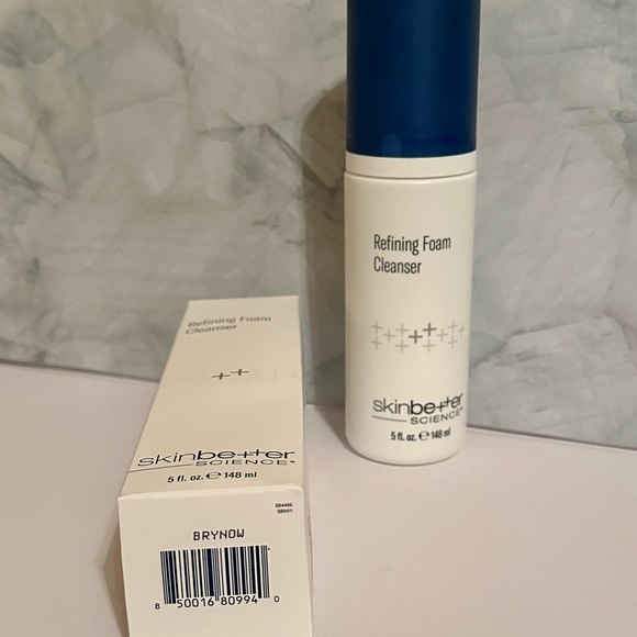 Skinbetter Science Refining Foaming Cleanser 5fl oz NEW - Picture 2 of 3